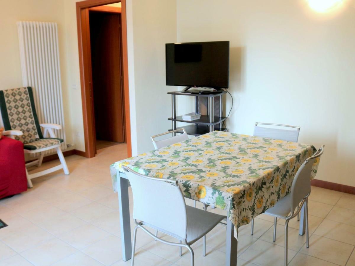Small Residence Of Only 18 Apartments With Swimming Pool Lazise Exterior foto